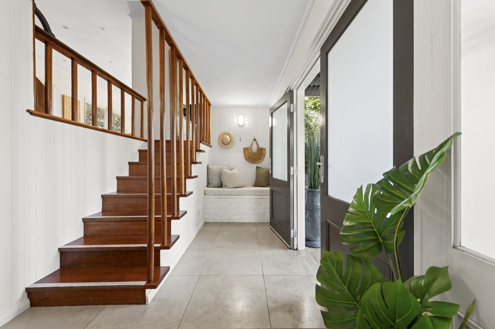 Bunangib-Court-Frankston-South-Entrance-Home-for-Sale-Aquire.