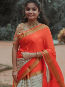 Best Online Mysore Silk Sarees Shopping Site: Features, Prices & Reviews